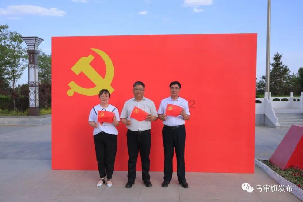 日本各大电台都忙着抢新闻，为何东京电视台如此特别只关注动漫美食购物？